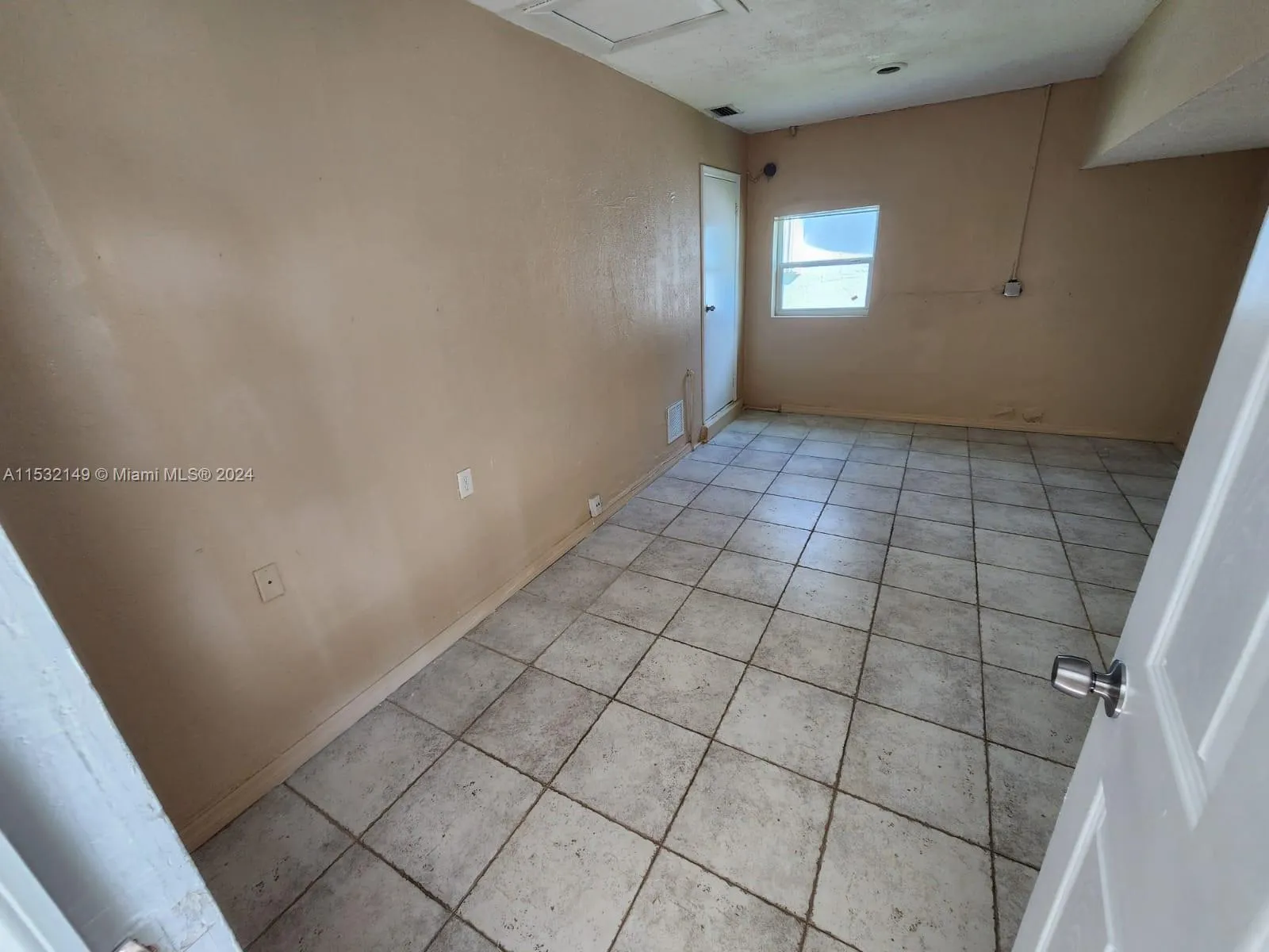 10551 Sunset Strip, Sunrise, Florida 33322, Sunrise, Florida 33322, 5 Bedrooms Bedrooms, ,2 BathroomsBathrooms,Residential,For Sale,10551 Sunset Strip, Sunrise, Florida 33322,A11532149