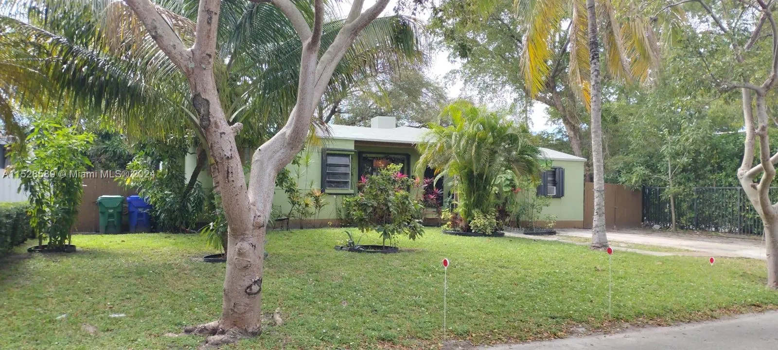 Miami, Florida 33137, 2 Bedrooms Bedrooms, ,1 BathroomBathrooms,Residential,For Sale,A11528589