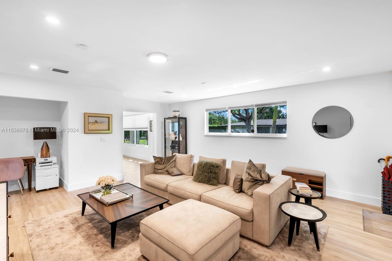 7281 SW 135th Ter, Pinecrest, Florida 33156, Pinecrest, Florida 33156, 4 Bedrooms Bedrooms, ,3 BathroomsBathrooms,Residential Lease,For Rent,7281 SW 135th Ter, Pinecrest, Florida 33156,A11538078