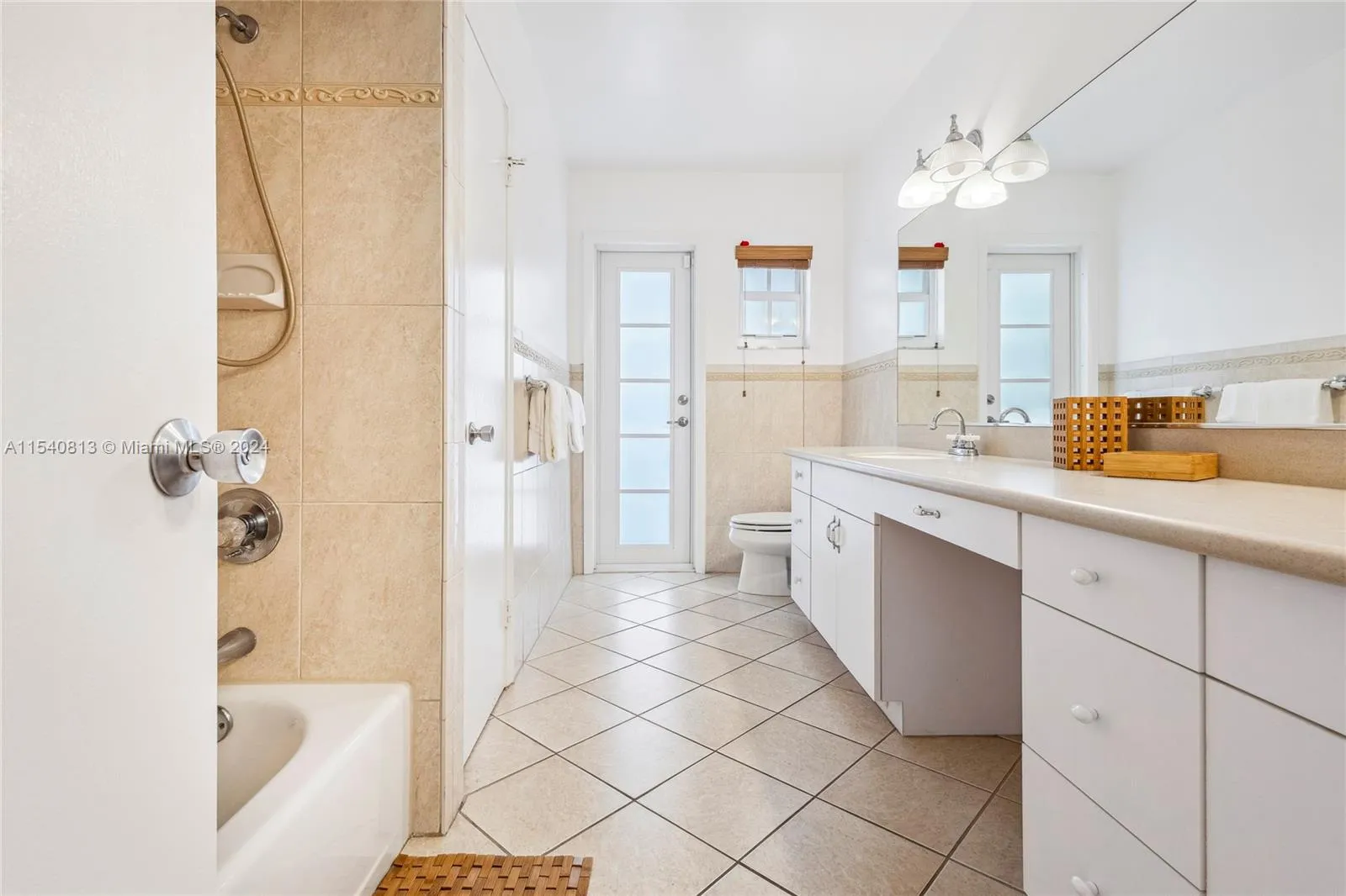 10130 Sw 70th Ave, Pinecrest, Florida 33156, Pinecrest, Florida 33156, 4 Bedrooms Bedrooms, ,2 BathroomsBathrooms,Residential Lease,For Rent,10130 Sw 70th Ave, Pinecrest, Florida 33156,A11540813
