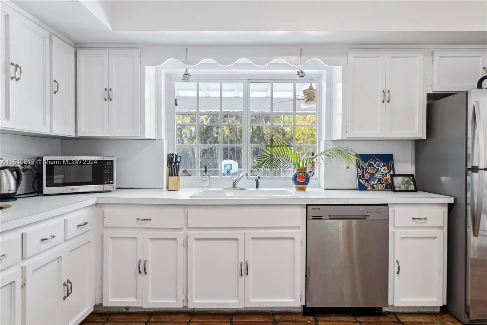 10130 Sw 70th Ave, Pinecrest, Florida 33156, Pinecrest, Florida 33156, 4 Bedrooms Bedrooms, ,2 BathroomsBathrooms,Residential Lease,For Rent,10130 Sw 70th Ave, Pinecrest, Florida 33156,A11540813