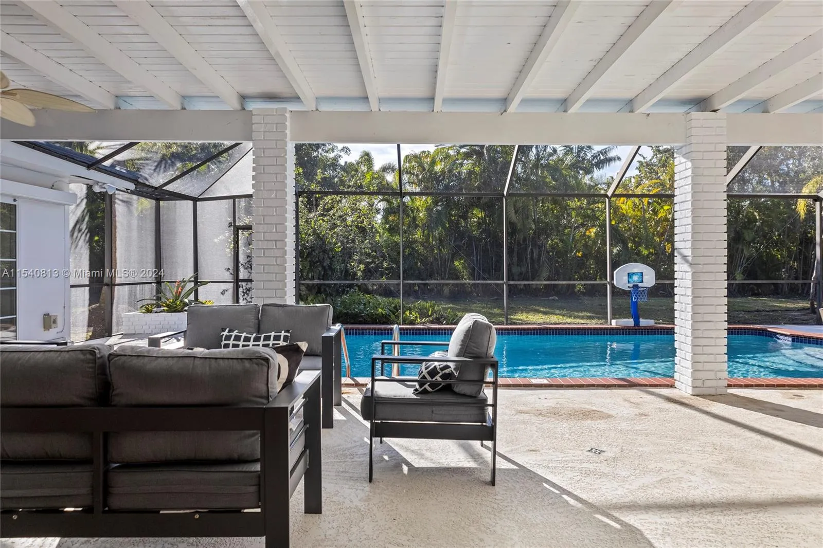 10130 Sw 70th Ave, Pinecrest, Florida 33156, Pinecrest, Florida 33156, 4 Bedrooms Bedrooms, ,2 BathroomsBathrooms,Residential Lease,For Rent,10130 Sw 70th Ave, Pinecrest, Florida 33156,A11540813