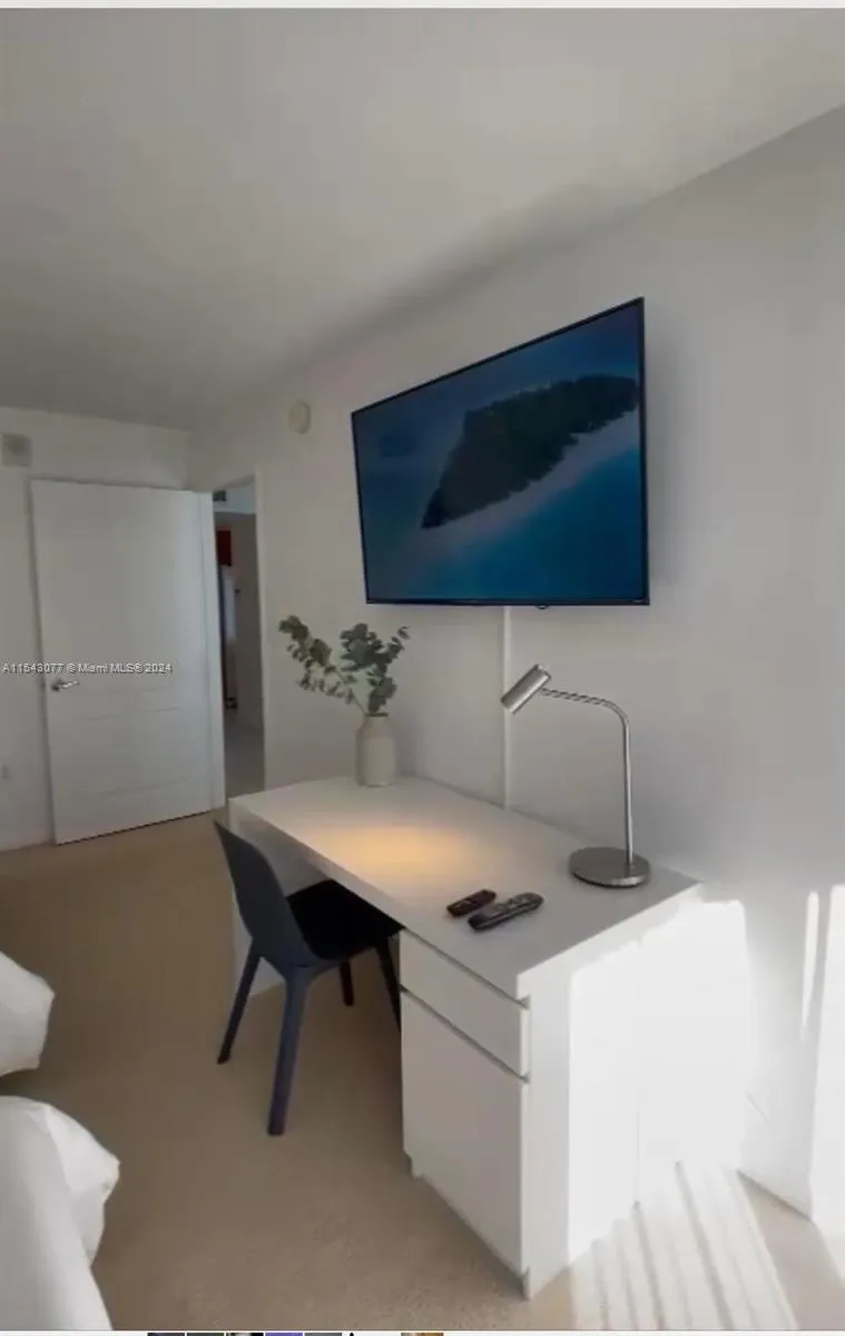 1200 Brickell Bay Dr 3119, Miami, Florida 33131, Miami, Florida 33131, 1 Bedroom Bedrooms, ,1 BathroomBathrooms,Residential,For Sale,1200 Brickell Bay Dr 3119, Miami, Florida 33131,A11543077