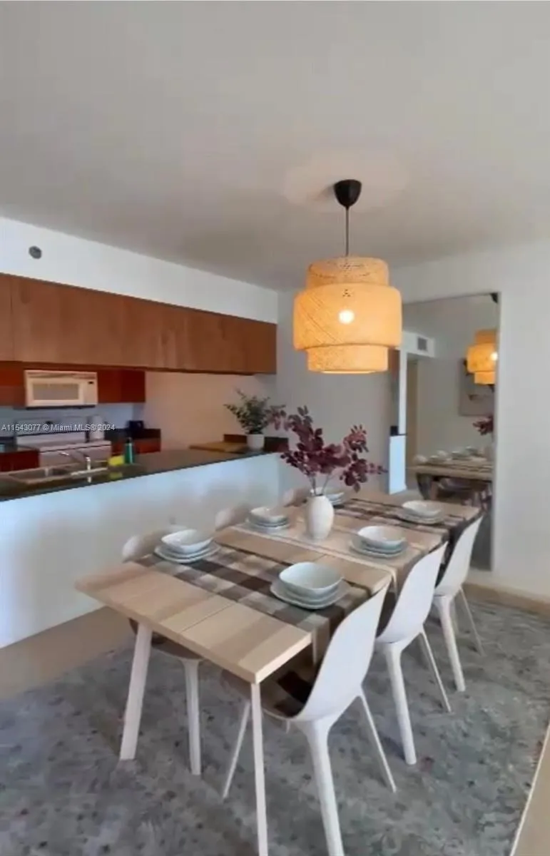 1200 Brickell Bay Dr 3119, Miami, Florida 33131, Miami, Florida 33131, 1 Bedroom Bedrooms, ,1 BathroomBathrooms,Residential,For Sale,1200 Brickell Bay Dr 3119, Miami, Florida 33131,A11543077