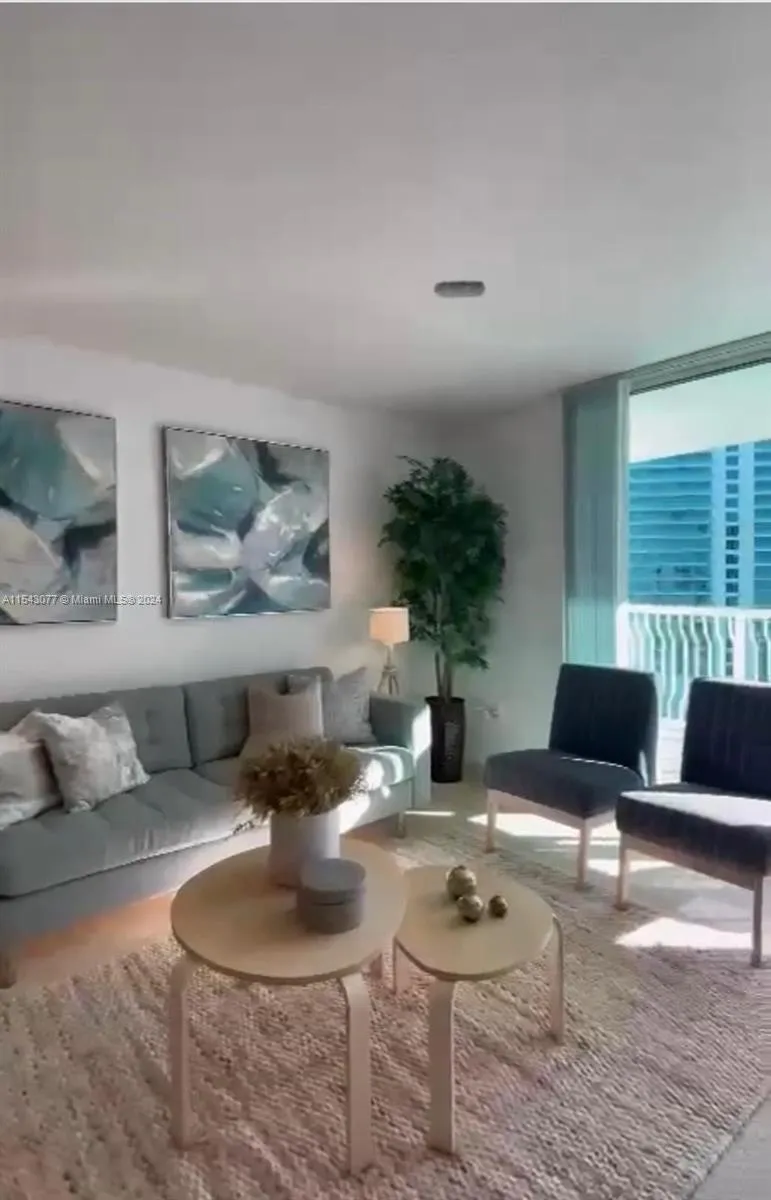 1200 Brickell Bay Dr 3119, Miami, Florida 33131, Miami, Florida 33131, 1 Bedroom Bedrooms, ,1 BathroomBathrooms,Residential,For Sale,1200 Brickell Bay Dr 3119, Miami, Florida 33131,A11543077