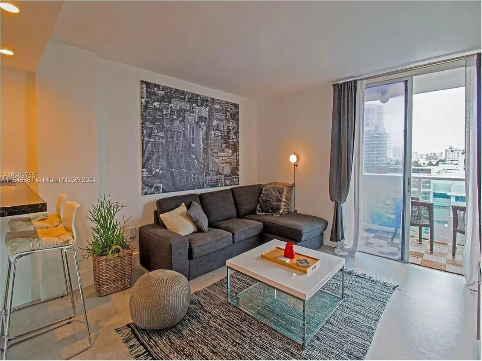 1035 West Ave 802, Miami Beach, Florida 33139, Miami Beach, Florida 33139, 1 Bedroom Bedrooms, ,1 BathroomBathrooms,Residential,For Sale,1035 West Ave 802, Miami Beach, Florida 33139,A11546661