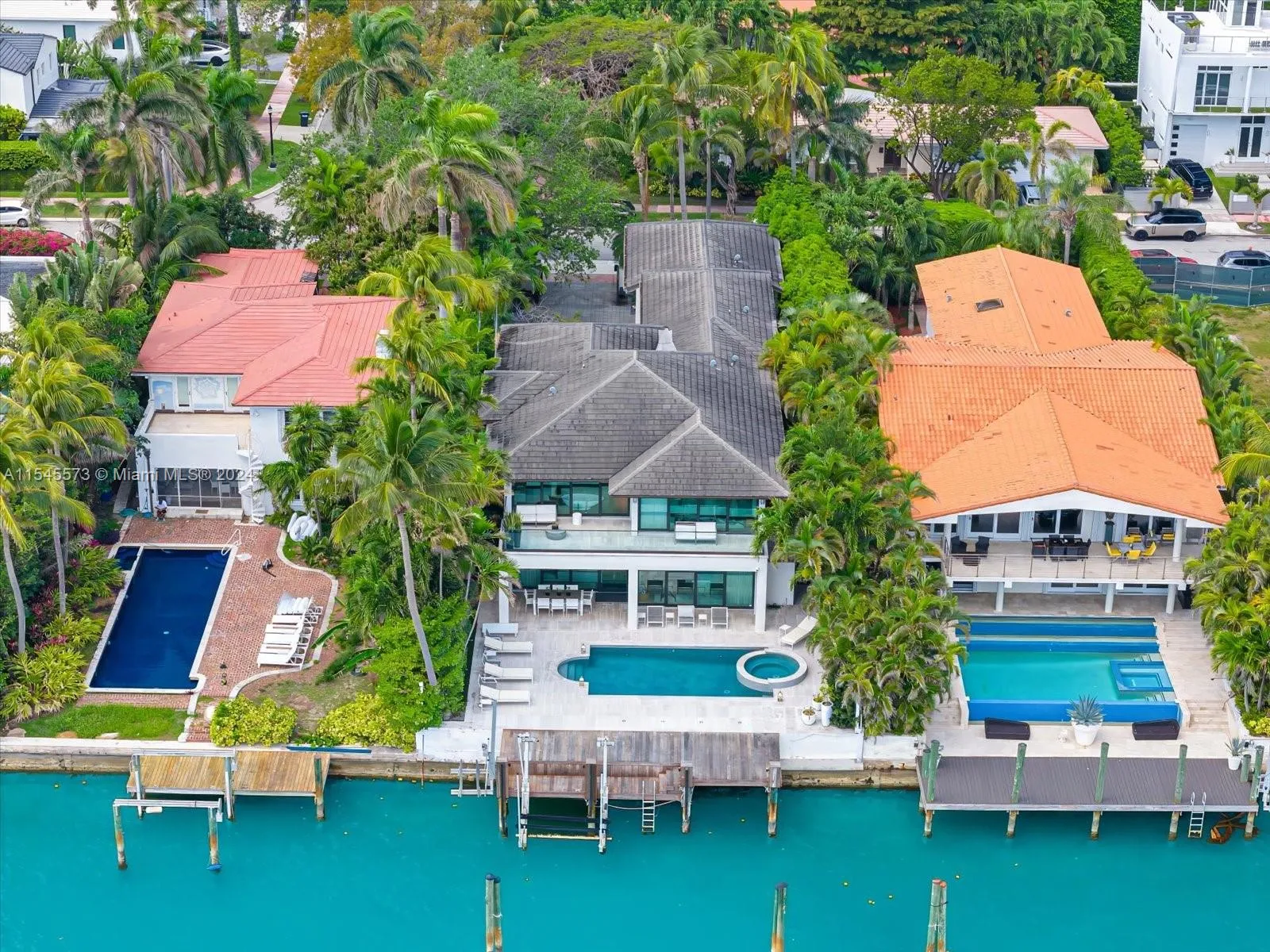 401 E Rivo Alto Dr, Miami Beach, Florida 33139, Miami Beach, Florida 33139, 8 Bedrooms Bedrooms, ,7 BathroomsBathrooms,Residential,For Sale,401 E Rivo Alto Dr, Miami Beach, Florida 33139,A11545573