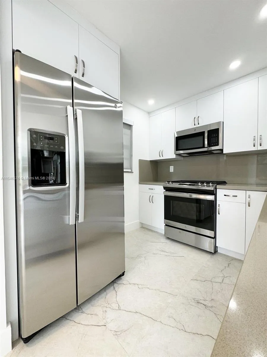 13000 SW 92nd Ave B212, Miami, Florida 33176, Miami, Florida 33176, 2 Bedrooms Bedrooms, ,2 BathroomsBathrooms,Residential Lease,For Rent,13000 SW 92nd Ave B212, Miami, Florida 33176,A11546576