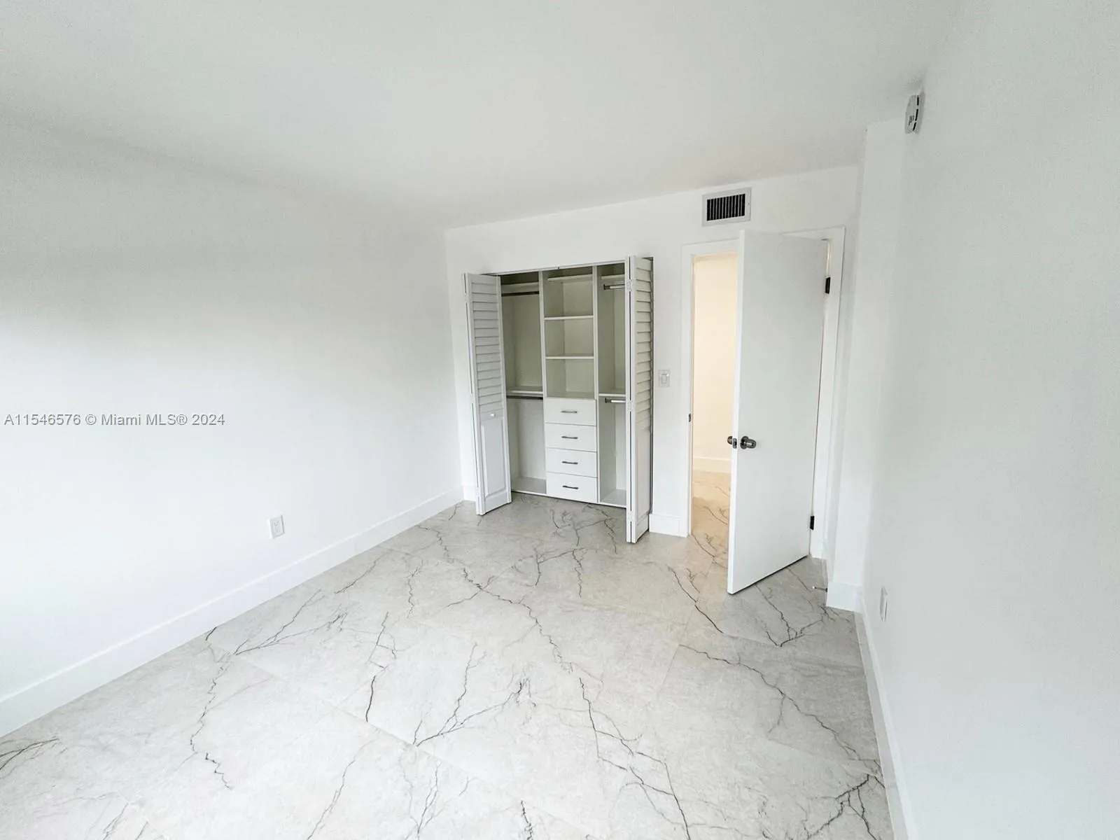 13000 SW 92nd Ave B212, Miami, Florida 33176, Miami, Florida 33176, 2 Bedrooms Bedrooms, ,2 BathroomsBathrooms,Residential Lease,For Rent,13000 SW 92nd Ave B212, Miami, Florida 33176,A11546576