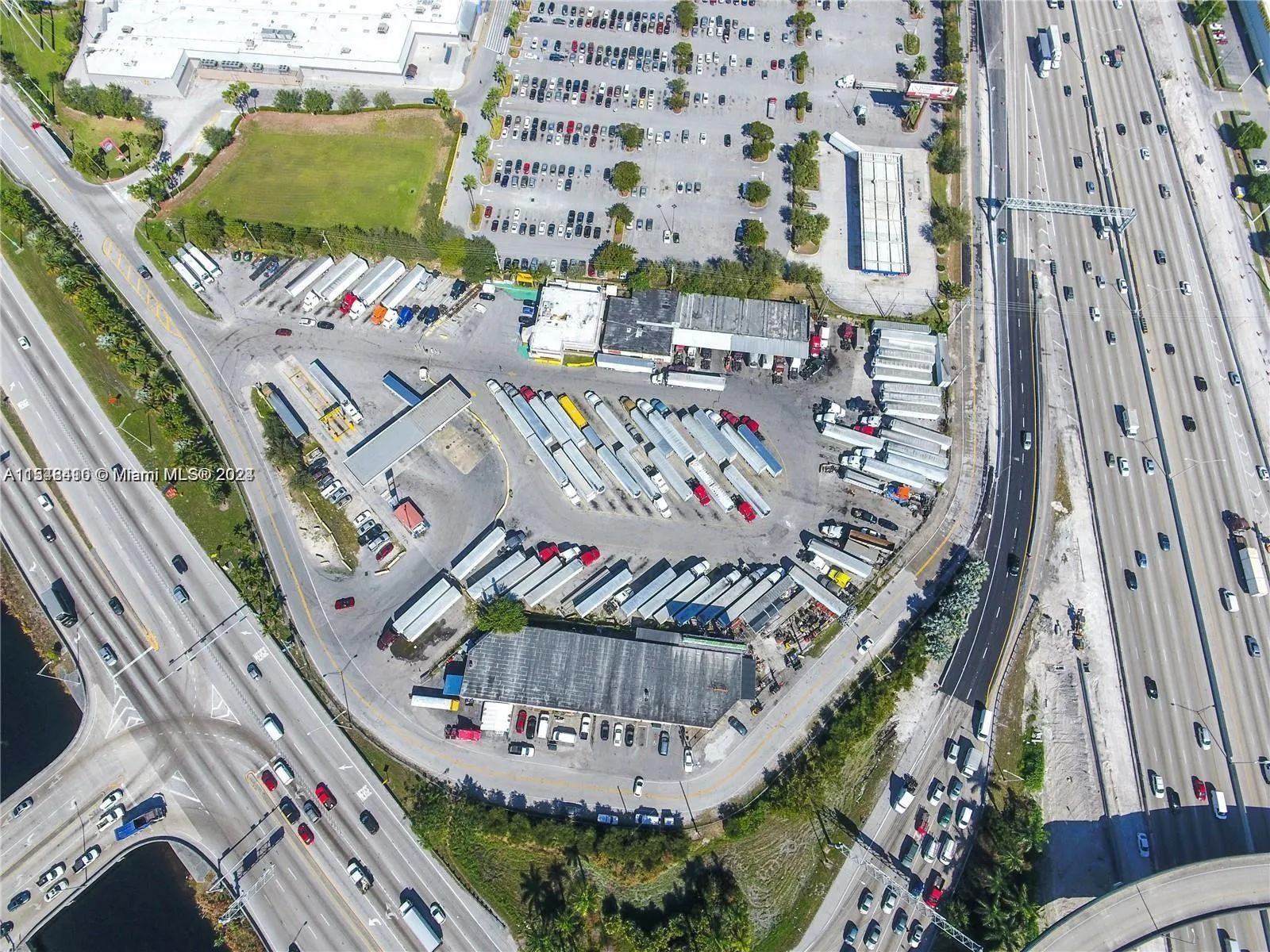 9101 W Okeechobee Rd 206A, Hialeah Gardens, Florid, Hialeah Gardens, Florida 33016, ,Commercial Lease,For Rent,9101 W Okeechobee Rd 206A, Hialeah Gardens, Florid,A11548410