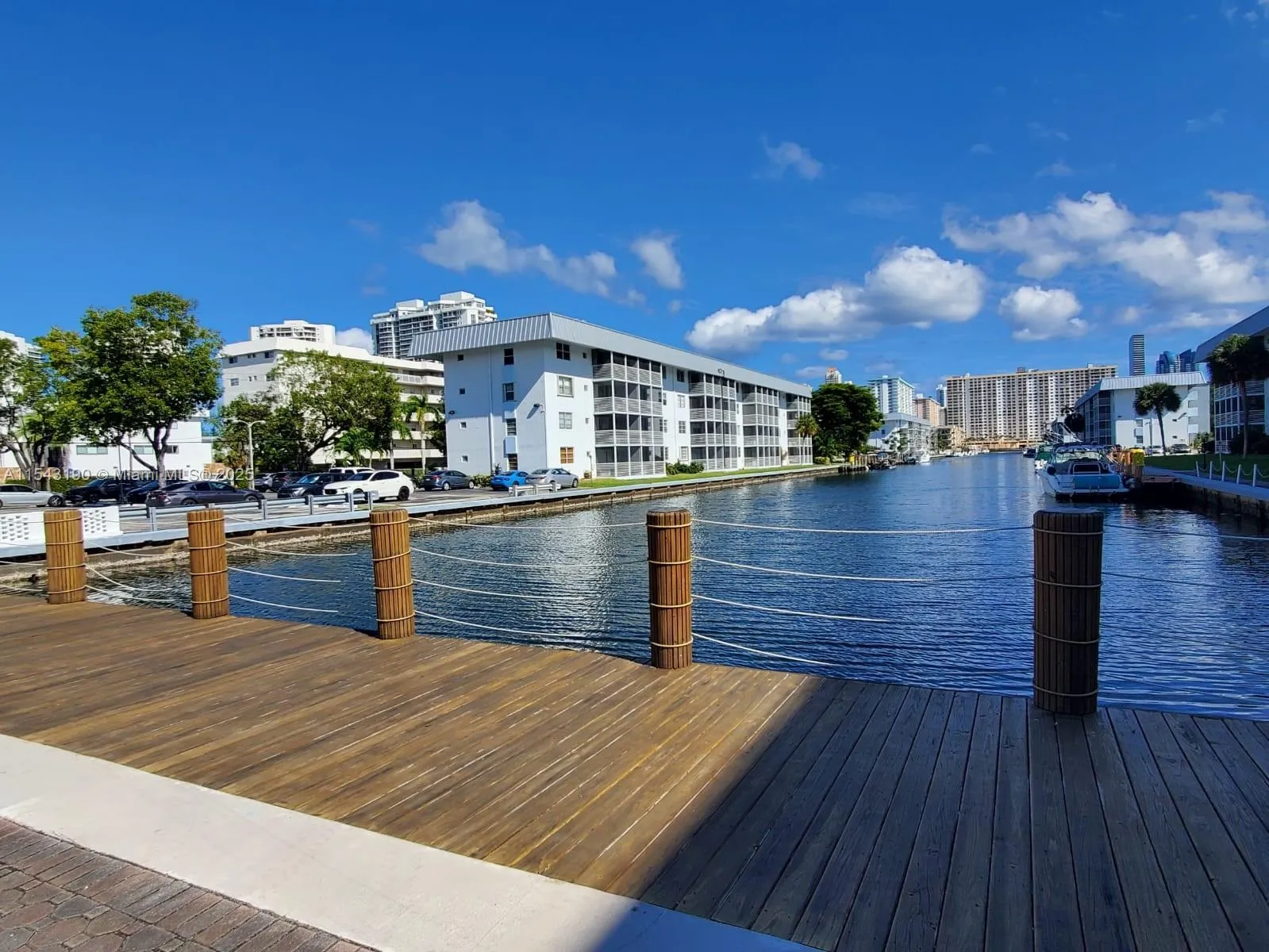 North Miami Beach, Florida 33160, 1 Bedroom Bedrooms, ,1 BathroomBathrooms,Residential,For Sale,A11543190