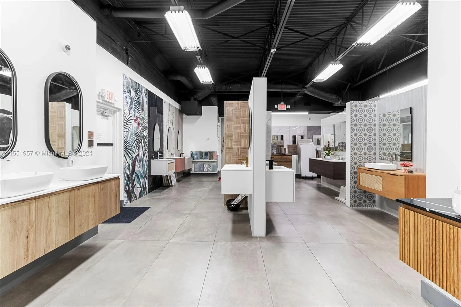 Bath Vanities/Accessories And Flooring, Doral, Fl, Doral, Florida 33122, ,Business Opportunity,For Sale, Bath Vanities/Accessories And Flooring, Doral, Fl,A11554957