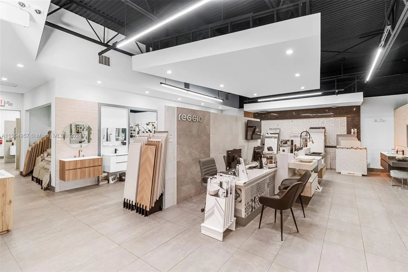 Bath Vanities/Accessories And Flooring, Doral, Fl, Doral, Florida 33122, ,Business Opportunity,For Sale, Bath Vanities/Accessories And Flooring, Doral, Fl,A11554957