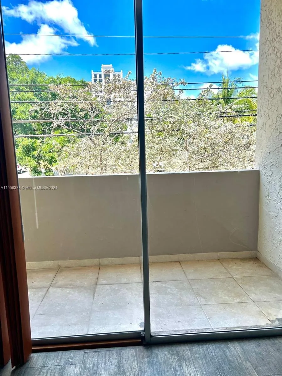 50 Antilla Ave 4, Coral Gables, Florida 33134, Coral Gables, Florida 33134, 2 Bedrooms Bedrooms, ,1 BathroomBathrooms,Residential Lease,For Rent,50 Antilla Ave 4, Coral Gables, Florida 33134,A11556388