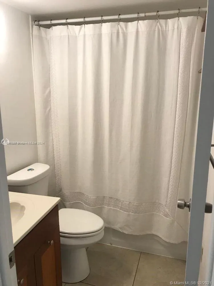 50 Antilla Ave 4, Coral Gables, Florida 33134, Coral Gables, Florida 33134, 2 Bedrooms Bedrooms, ,1 BathroomBathrooms,Residential Lease,For Rent,50 Antilla Ave 4, Coral Gables, Florida 33134,A11556388
