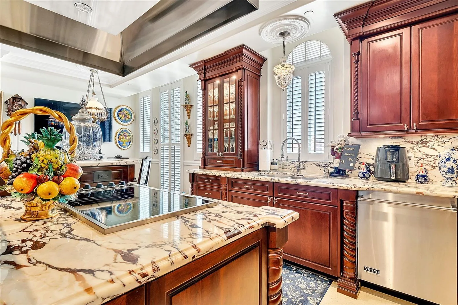 600 Coral Way 5, Coral Gables, Florida 33134, Coral Gables, Florida 33134, 3 Bedrooms Bedrooms, ,3 BathroomsBathrooms,Residential,For Sale,600 Coral Way 5, Coral Gables, Florida 33134,A11561153