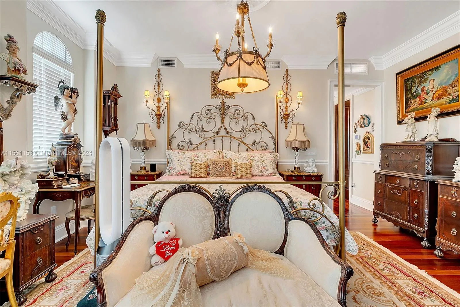 600 Coral Way 5, Coral Gables, Florida 33134, Coral Gables, Florida 33134, 3 Bedrooms Bedrooms, ,3 BathroomsBathrooms,Residential,For Sale,600 Coral Way 5, Coral Gables, Florida 33134,A11561153