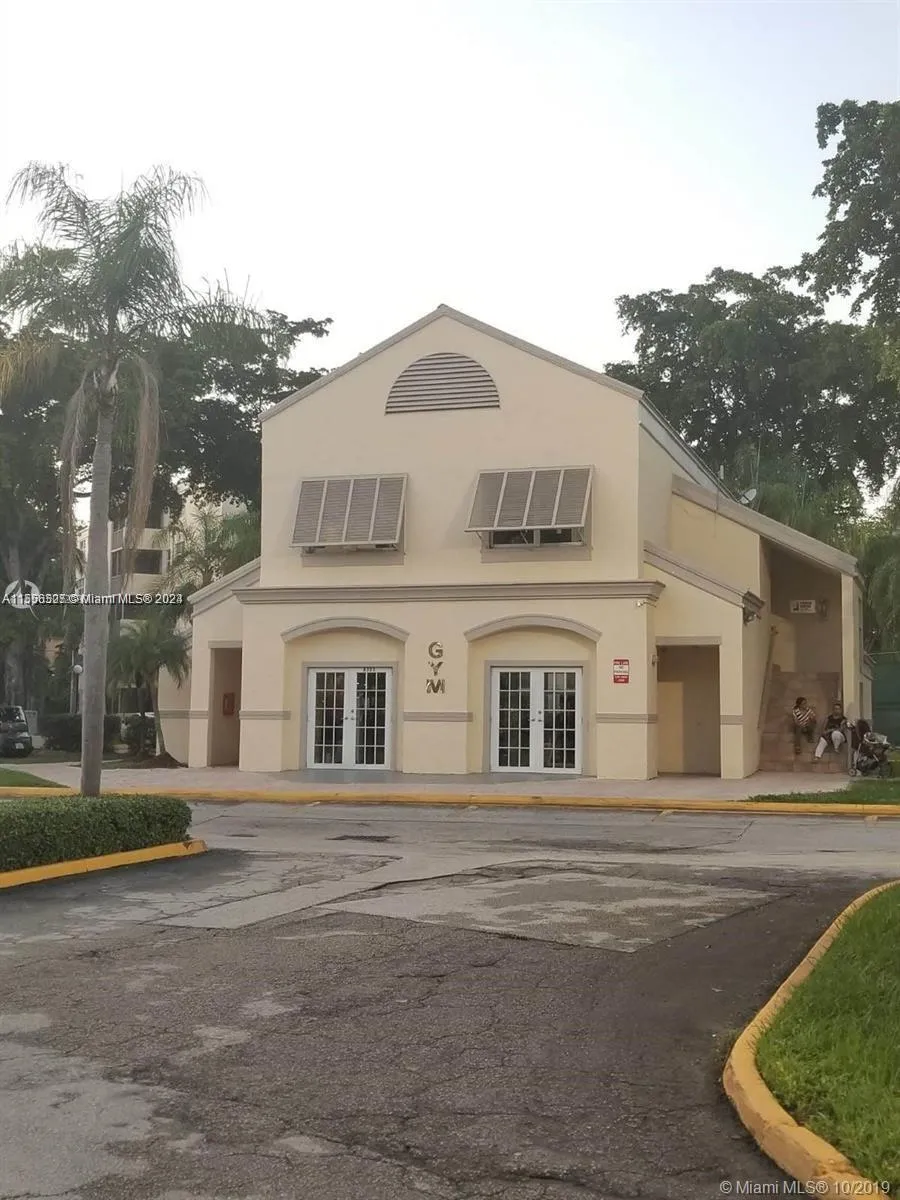 8255 Lake Dr 204, Doral, Florida 33166, Doral, Florida 33166, 1 Bedroom Bedrooms, ,1 BathroomBathrooms,Residential,For Sale,8255 Lake Dr 204, Doral, Florida 33166,A11556527