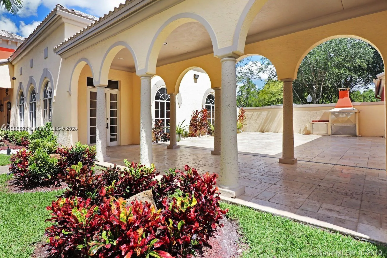 8255 Lake Dr 204, Doral, Florida 33166, Doral, Florida 33166, 1 Bedroom Bedrooms, ,1 BathroomBathrooms,Residential,For Sale,8255 Lake Dr 204, Doral, Florida 33166,A11556527