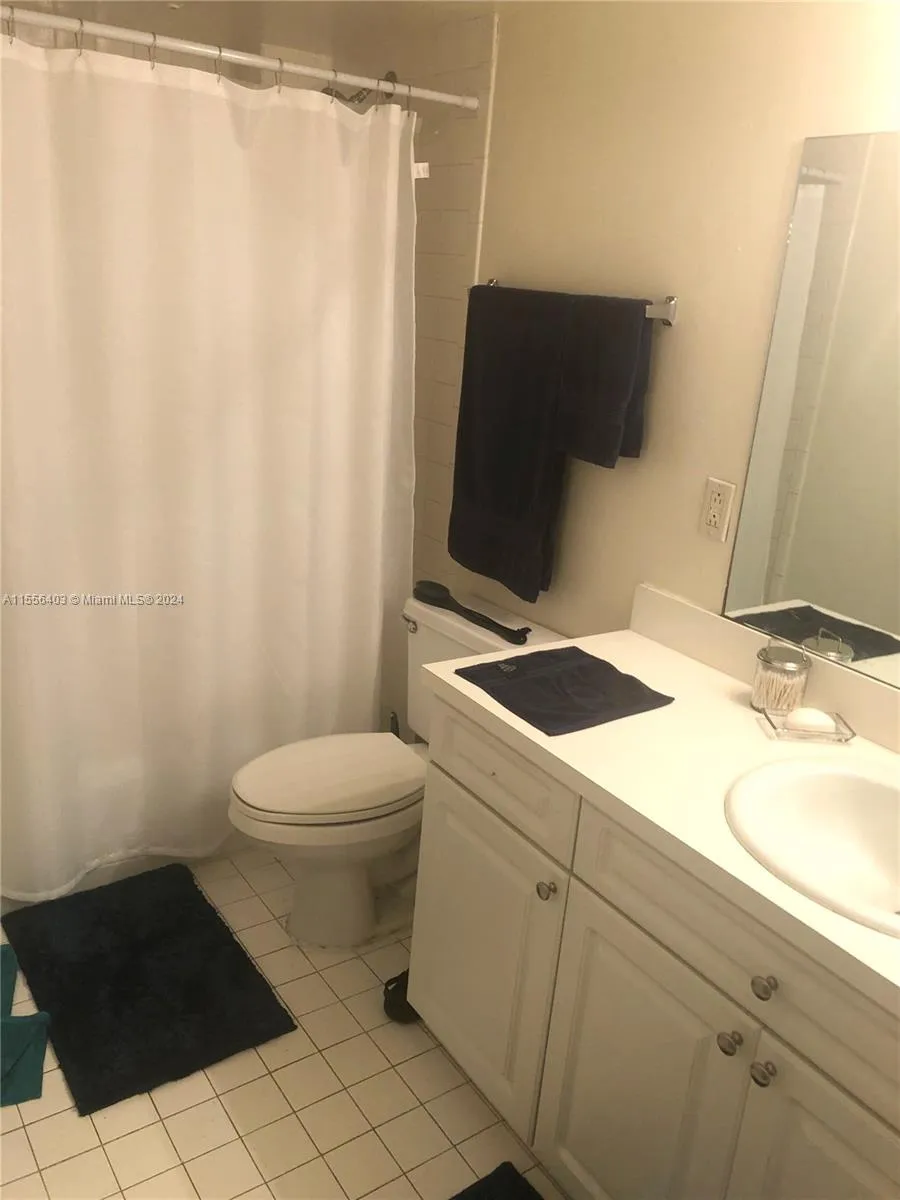 8255 Lake Dr 504, Doral, Florida 33166, Doral, Florida 33166, 1 Bedroom Bedrooms, ,1 BathroomBathrooms,Residential,For Sale,8255 Lake Dr 504, Doral, Florida 33166,A11556403