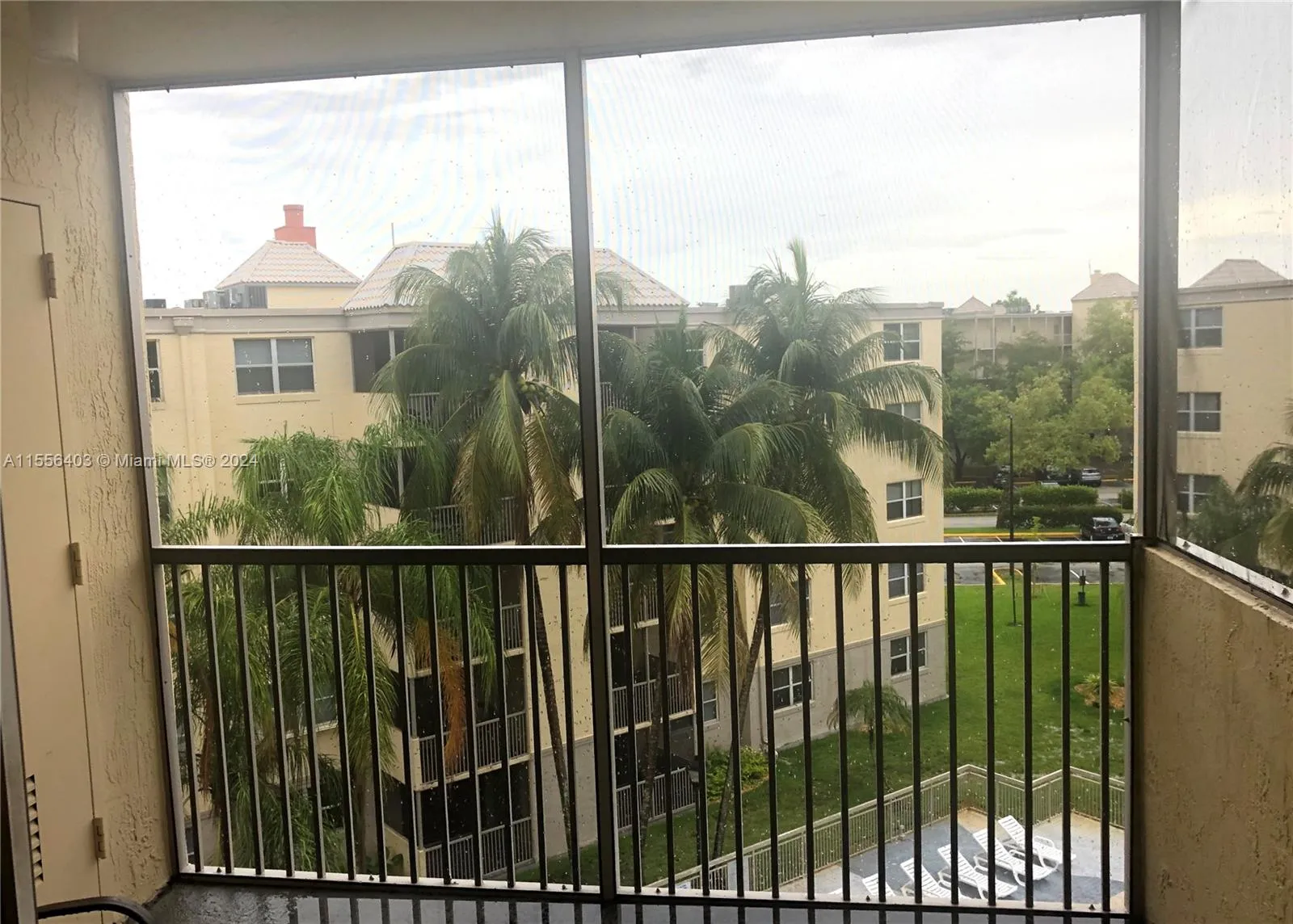 8255 Lake Dr 504, Doral, Florida 33166, Doral, Florida 33166, 1 Bedroom Bedrooms, ,1 BathroomBathrooms,Residential,For Sale,8255 Lake Dr 504, Doral, Florida 33166,A11556403