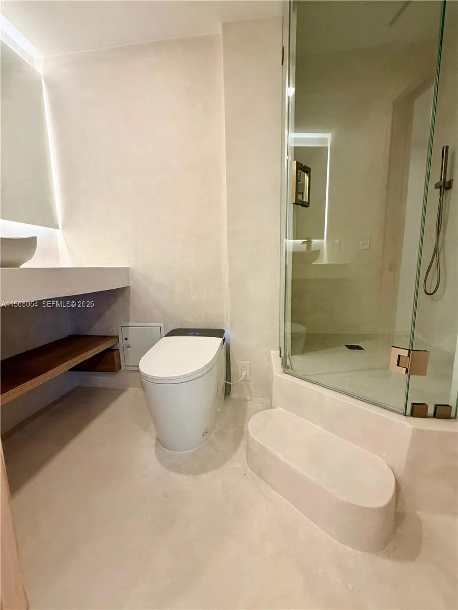 100 Lincoln Rd 1241, Miami Beach, Florida 33139, Miami Beach, Florida 33139, 2 Bedrooms Bedrooms, ,2 BathroomsBathrooms,Residential Lease,For Rent,100 Lincoln Rd 1241, Miami Beach, Florida 33139,A11563054