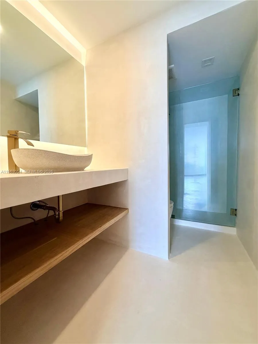 100 Lincoln Rd 1241, Miami Beach, Florida 33139, Miami Beach, Florida 33139, 2 Bedrooms Bedrooms, ,2 BathroomsBathrooms,Residential Lease,For Rent,100 Lincoln Rd 1241, Miami Beach, Florida 33139,A11563054