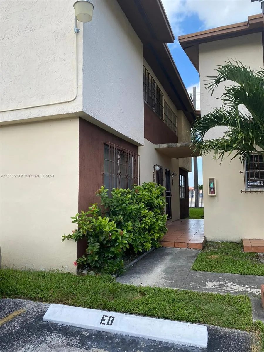 10 Sw 108th Ave E8, Sweetwater, Florida 33174, Sweetwater, Florida 33174, 3 Bedrooms Bedrooms, ,2 BathroomsBathrooms,Residential,For Sale,10 Sw 108th Ave E8, Sweetwater, Florida 33174,A11565518