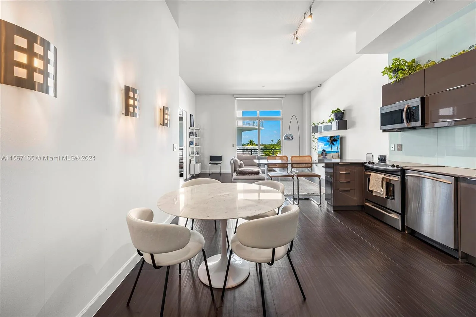 2001 Meridian Ave 517, Miami Beach, Florida 33139, Miami Beach, Florida 33139, 1 Bedroom Bedrooms, ,1 BathroomBathrooms,Residential,For Sale,2001 Meridian Ave 517, Miami Beach, Florida 33139,A11567165