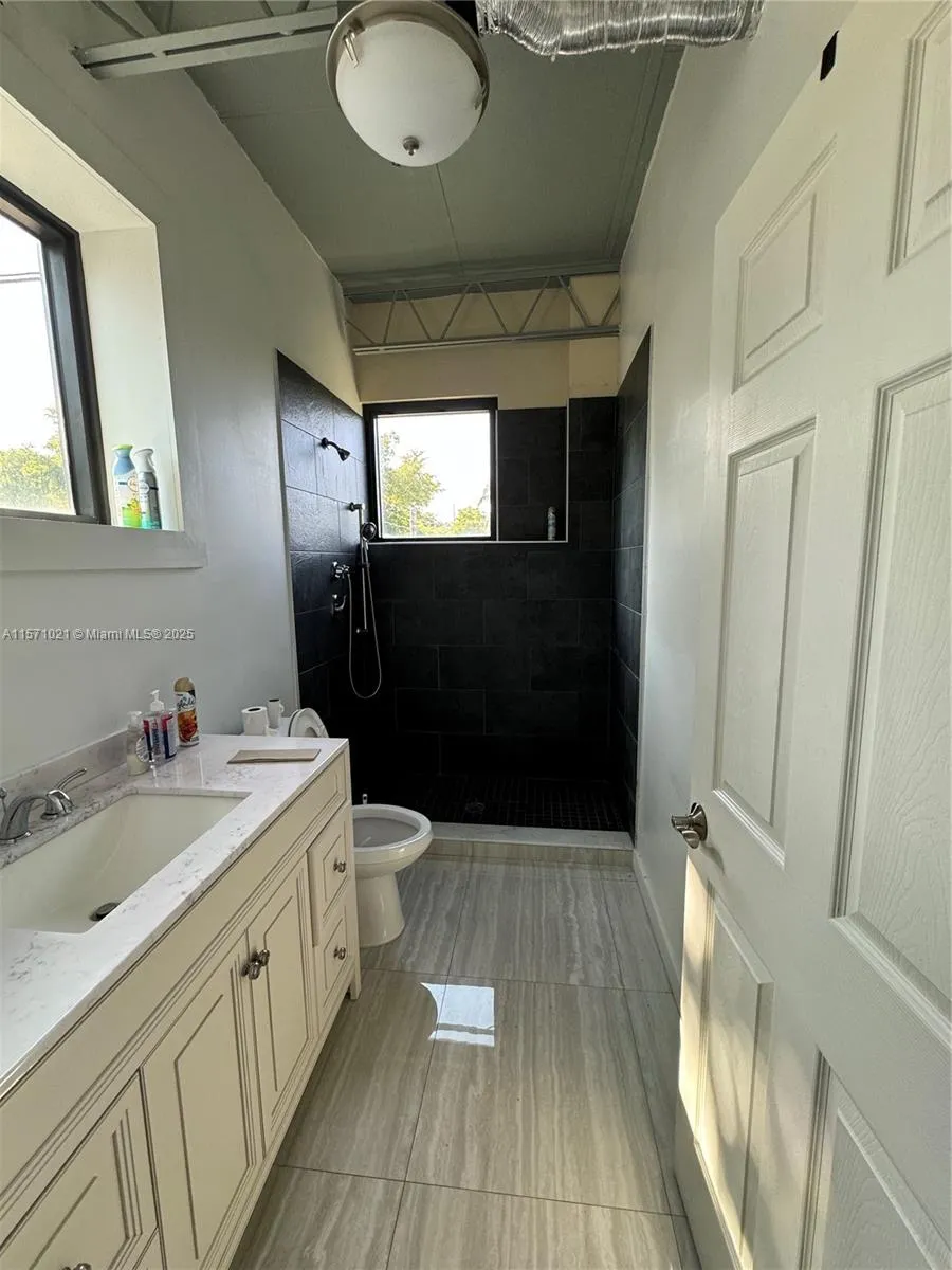 2216 N 20th Ave, Hollywood, Florida 33020, Hollywood, Florida 33020, ,Commercial Sale,For Sale,2216 N 20th Ave, Hollywood, Florida 33020,A11571021