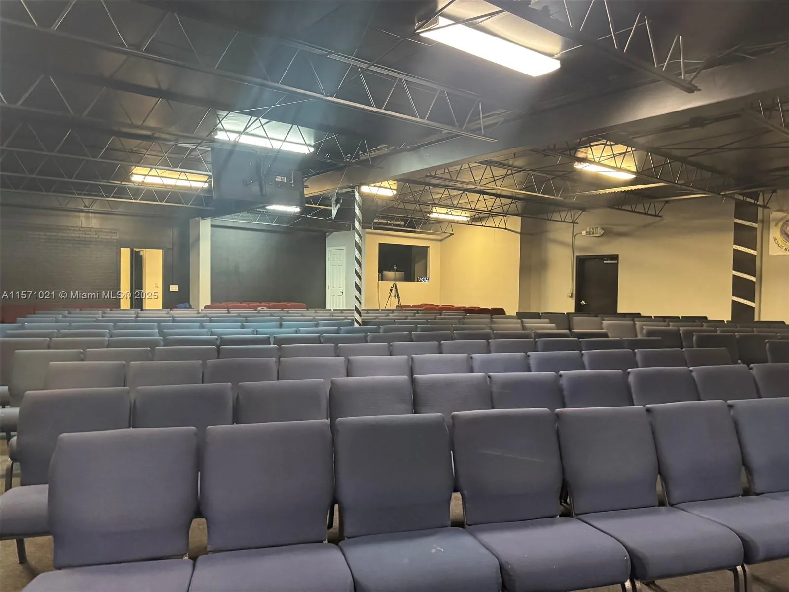 2216 N 20th Ave, Hollywood, Florida 33020, Hollywood, Florida 33020, ,Commercial Sale,For Sale,2216 N 20th Ave, Hollywood, Florida 33020,A11571021