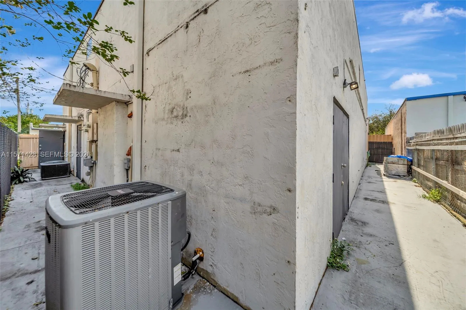 67 Nw 166th St, Miami, Florida 33169, Miami, Florida 33169, ,Commercial Sale,For Sale,67 Nw 166th St, Miami, Florida 33169,A11571428