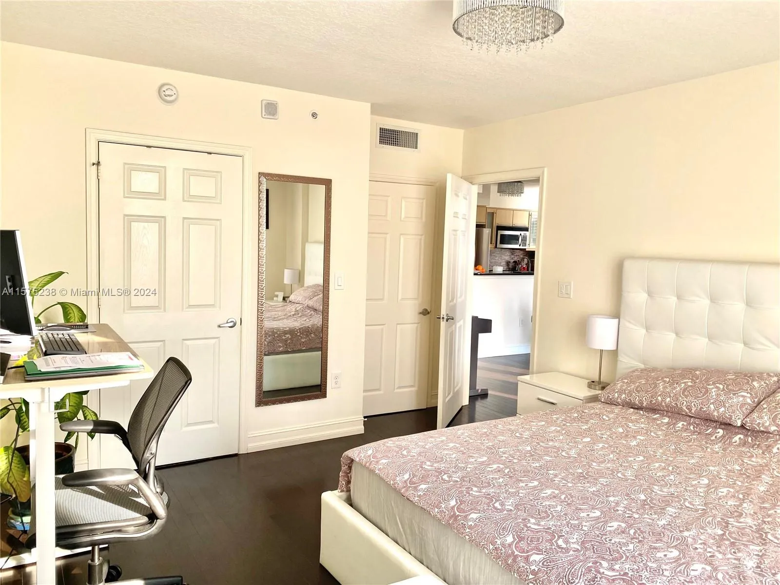 2080 S Ocean Dr 401, Hallandale Beach, Florida 330, Hallandale Beach, Florida 33009, 2 Bedrooms Bedrooms, ,2 BathroomsBathrooms,Residential Lease,For Rent,2080 S Ocean Dr 401, Hallandale Beach, Florida 330,A11575238