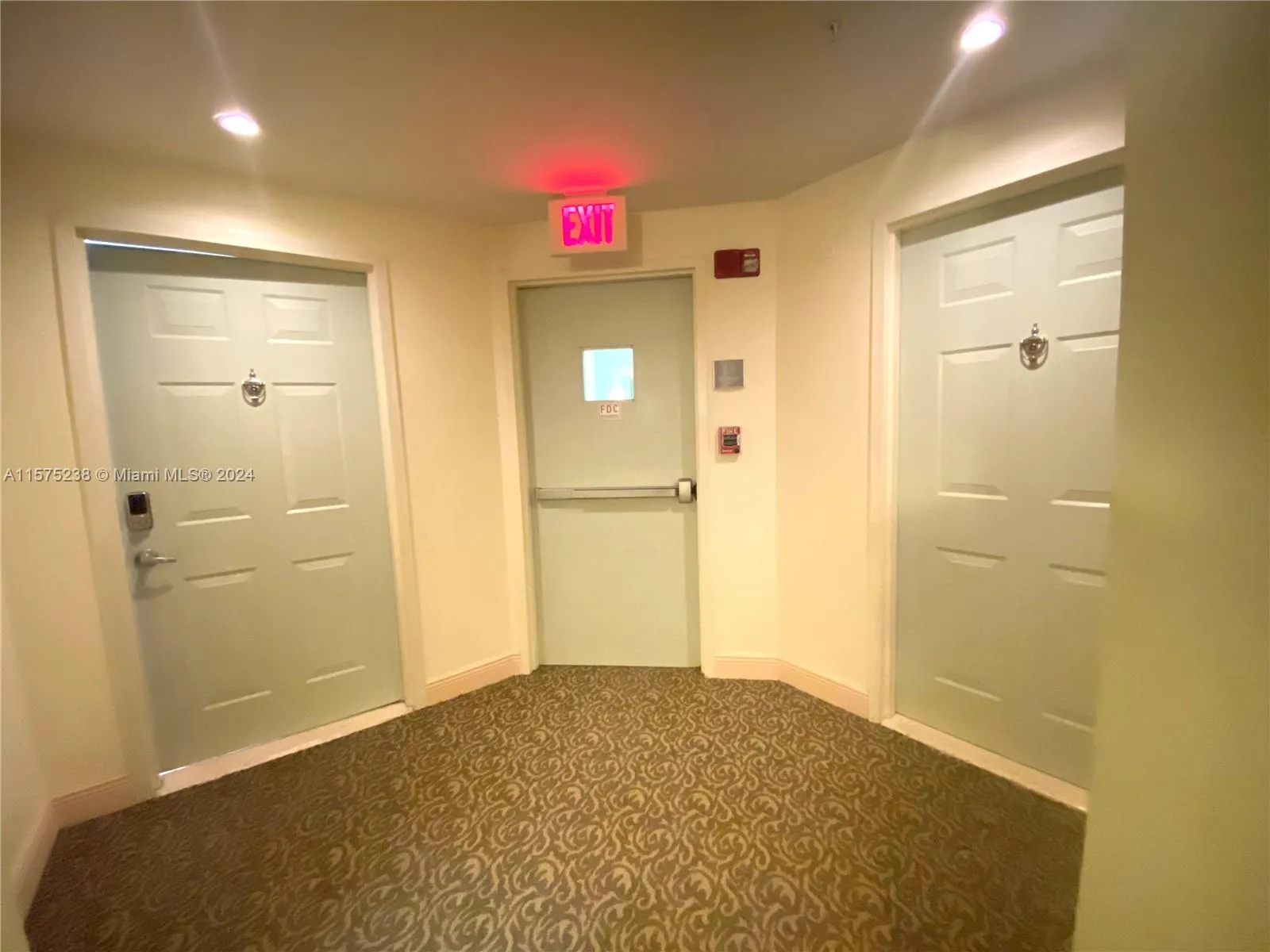 2080 S Ocean Dr 401, Hallandale Beach, Florida 330, Hallandale Beach, Florida 33009, 2 Bedrooms Bedrooms, ,2 BathroomsBathrooms,Residential Lease,For Rent,2080 S Ocean Dr 401, Hallandale Beach, Florida 330,A11575238