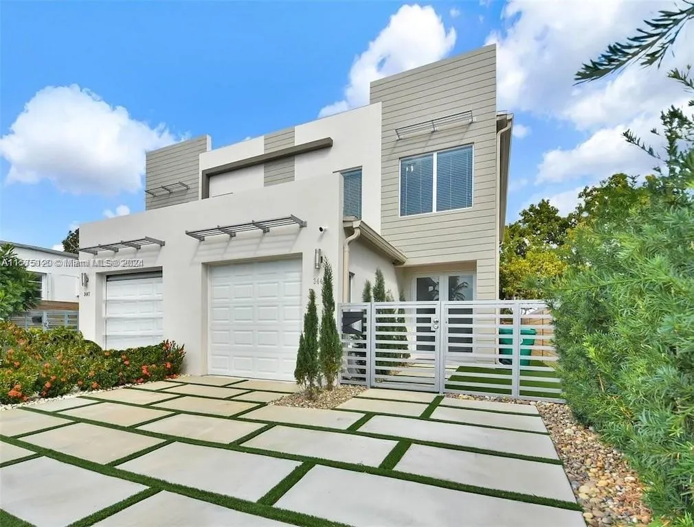 Miami, Florida 33145, 3 Bedrooms Bedrooms, ,3 BathroomsBathrooms,Residential,For Sale,A11575120 Miami, Florida 33145, 3 Bedrooms Bedrooms, ,3 BathroomsBathrooms,Residential,For Sale,A11575120