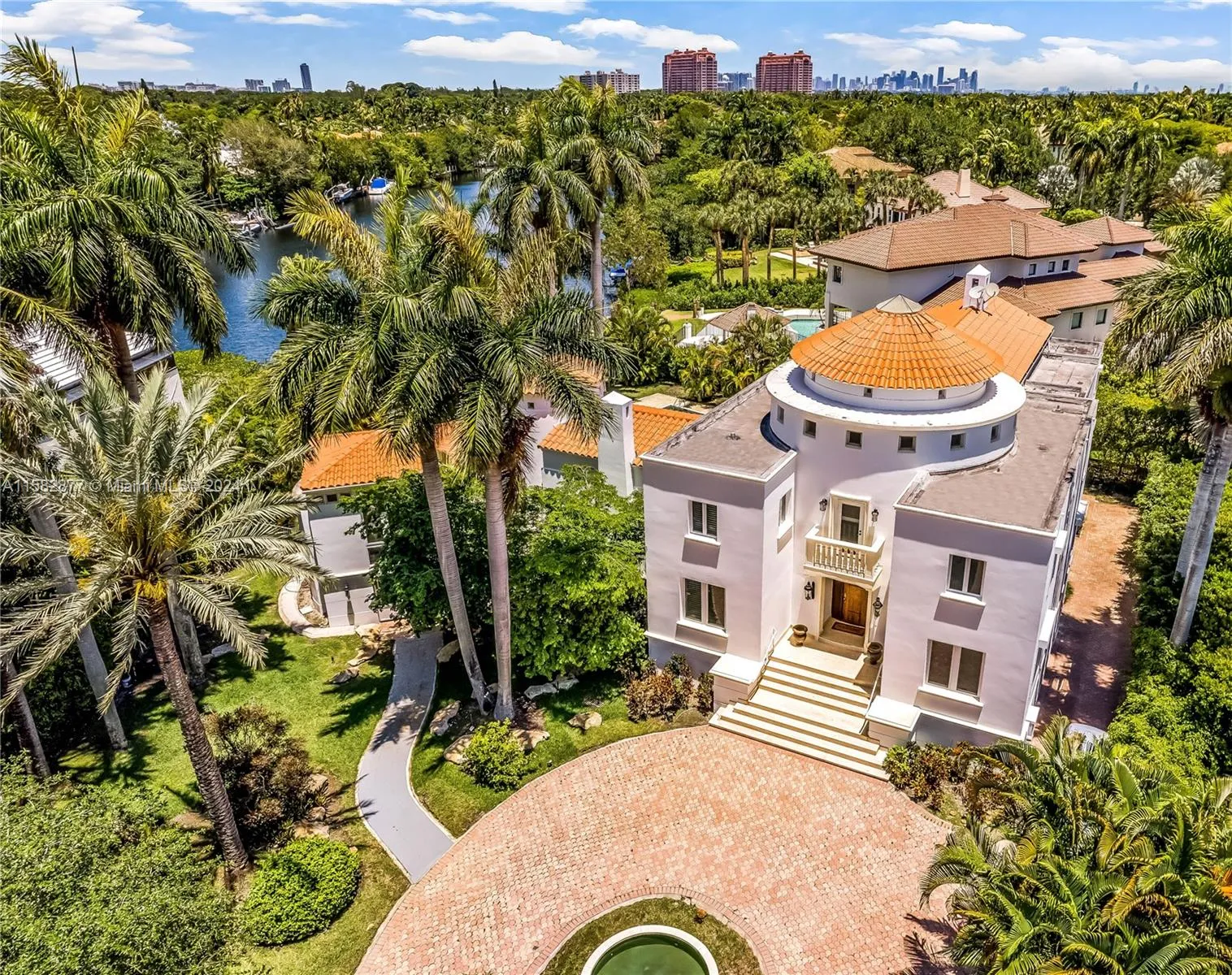 431 Costanera Rd, Coral Gables, Florida 33143, Coral Gables, Florida 33143, 7 Bedrooms Bedrooms, ,6 BathroomsBathrooms,Residential,For Sale,431 Costanera Rd, Coral Gables, Florida 33143,A11582877