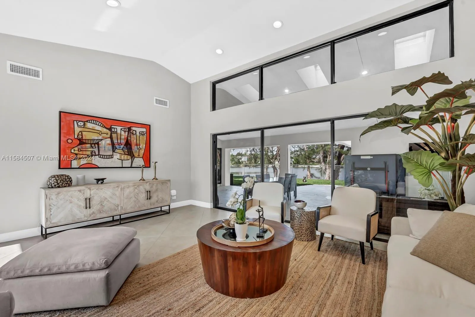 5800 Sw 73rd Ave, Miami, Florida 33143, Miami, Florida 33143, 5 Bedrooms Bedrooms, ,4 BathroomsBathrooms,Residential Lease,For Rent,5800 Sw 73rd Ave, Miami, Florida 33143,A11584507