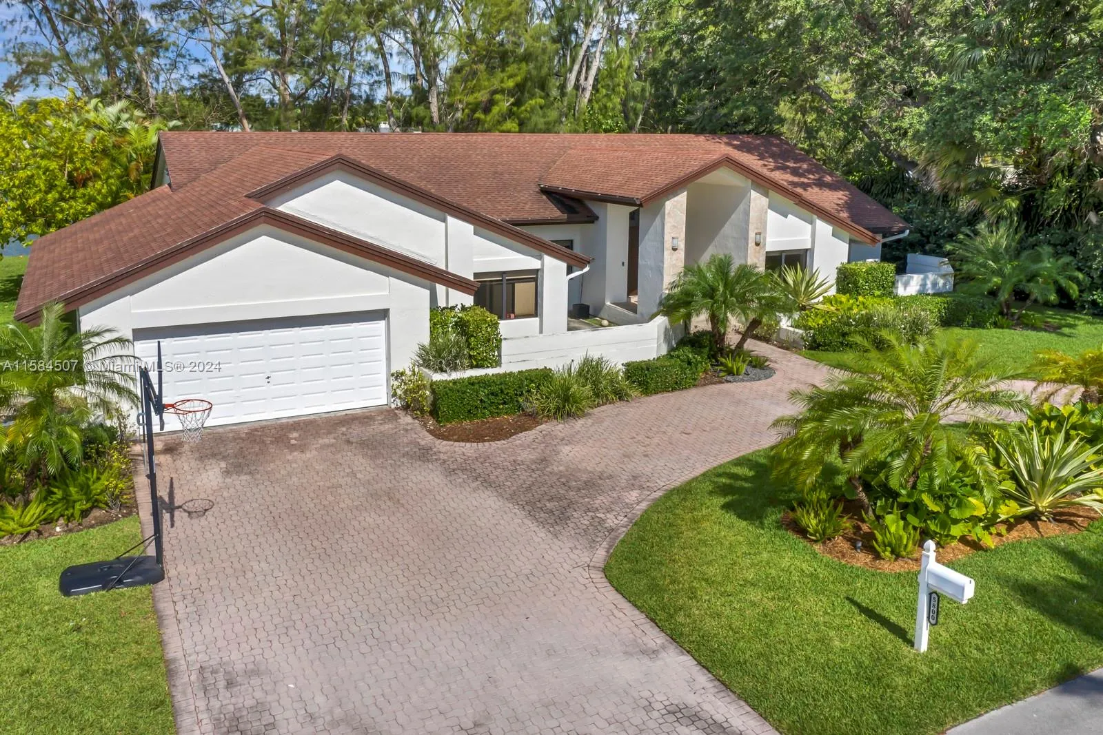 5800 Sw 73rd Ave, Miami, Florida 33143, Miami, Florida 33143, 5 Bedrooms Bedrooms, ,4 BathroomsBathrooms,Residential Lease,For Rent,5800 Sw 73rd Ave, Miami, Florida 33143,A11584507 5800 Sw 73rd Ave, Miami, Florida 33143, Miami, Florida 33143, 5 Bedrooms Bedrooms, ,4 BathroomsBathrooms,Residential Lease,For Rent,5800 Sw 73rd Ave, Miami, Florida 33143,A11584507