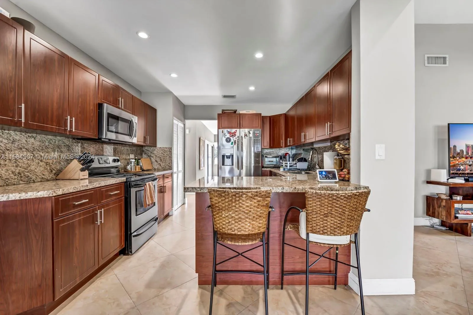 5800 Sw 73rd Ave, Miami, Florida 33143, Miami, Florida 33143, 5 Bedrooms Bedrooms, ,4 BathroomsBathrooms,Residential Lease,For Rent,5800 Sw 73rd Ave, Miami, Florida 33143,A11584507