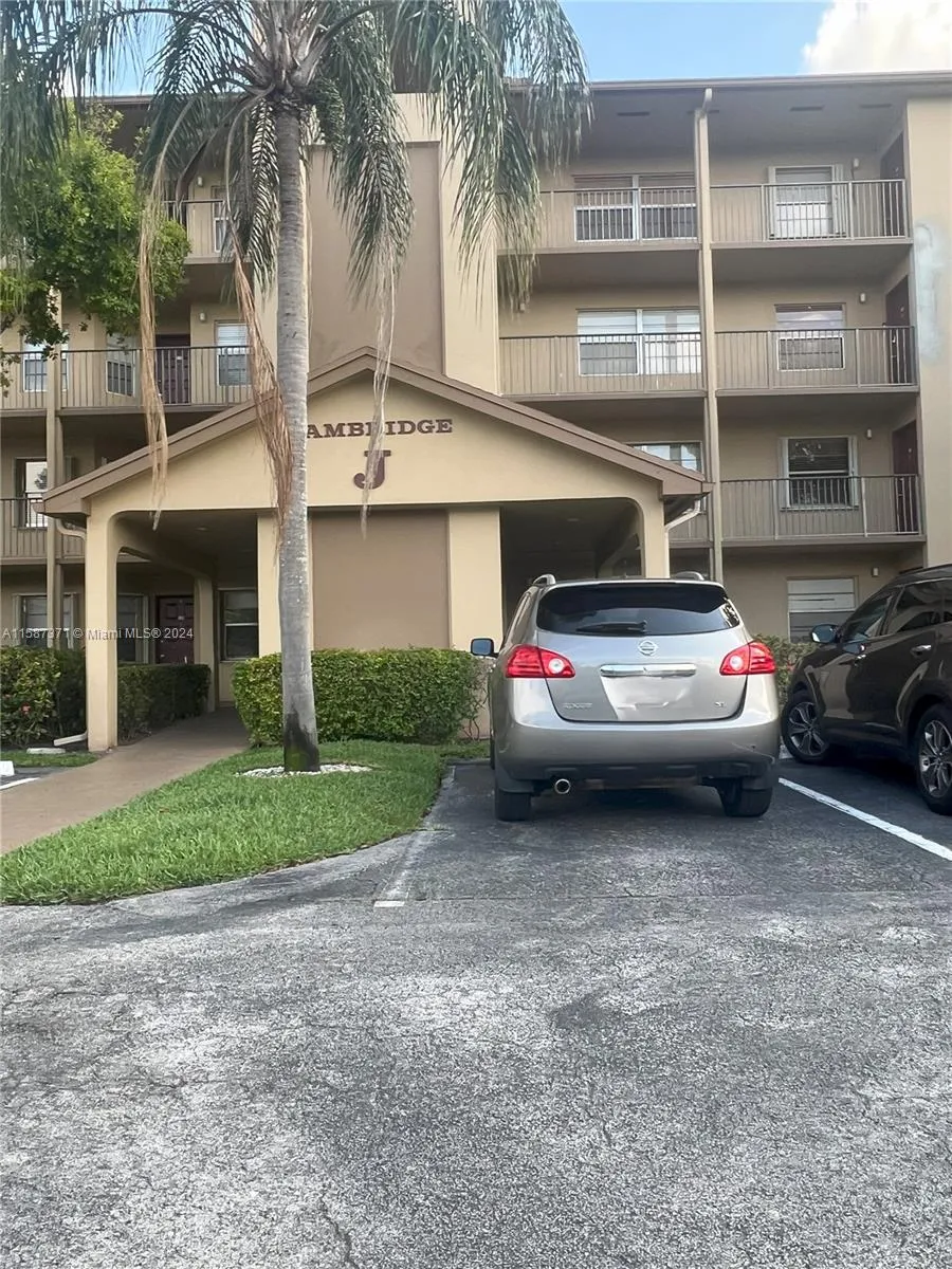 12701 Sw 14th St 103j, Pembroke Pines, Florida 330, Pembroke Pines, Florida 33027, 2 Bedrooms Bedrooms, ,2 BathroomsBathrooms,Residential,For Sale,12701 Sw 14th St 103j, Pembroke Pines, Florida 330,A11587371