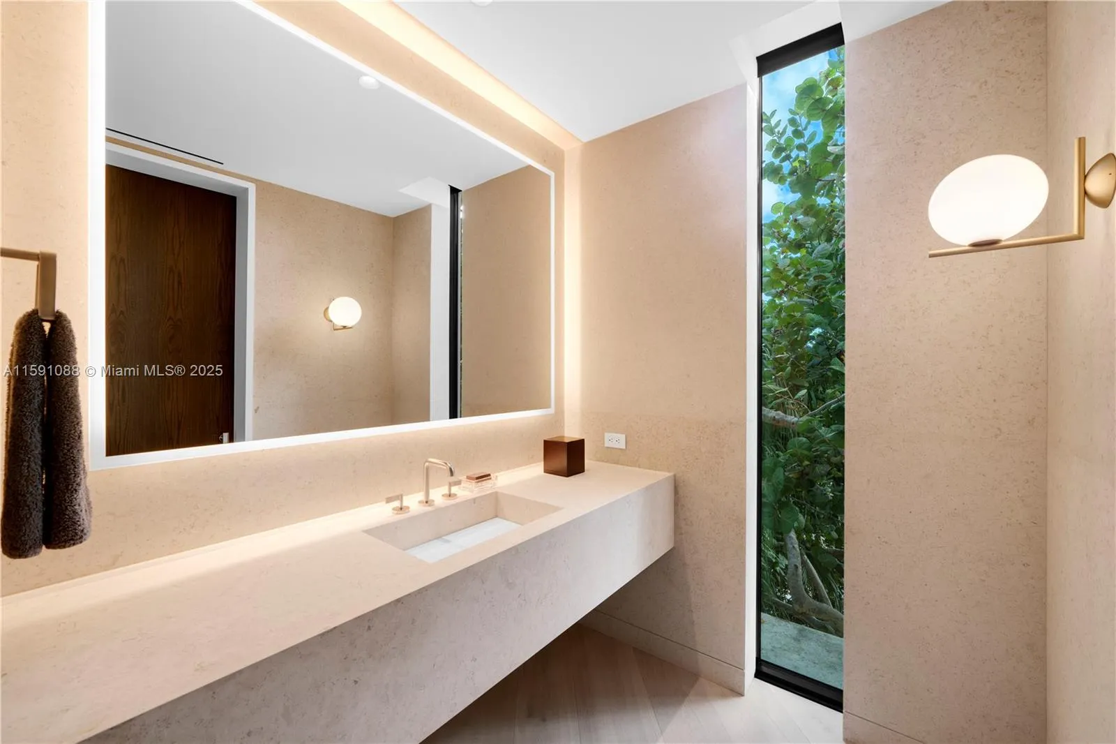 1236 S Venetian Way, Miami, Florida 33139, Miami, Florida 33139, 8 Bedrooms Bedrooms, ,11 BathroomsBathrooms,Residential,For Sale,1236 S Venetian Way, Miami, Florida 33139,A11591088