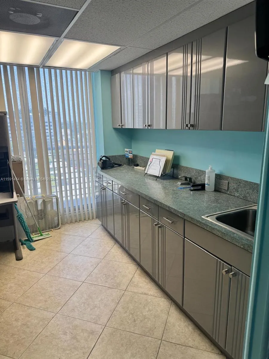 1720 Harrison St 8c, Hollywood, Florida 33020, Hollywood, Florida 33020, ,Commercial Sale,For Sale,1720 Harrison St 8c, Hollywood, Florida 33020,A11591464