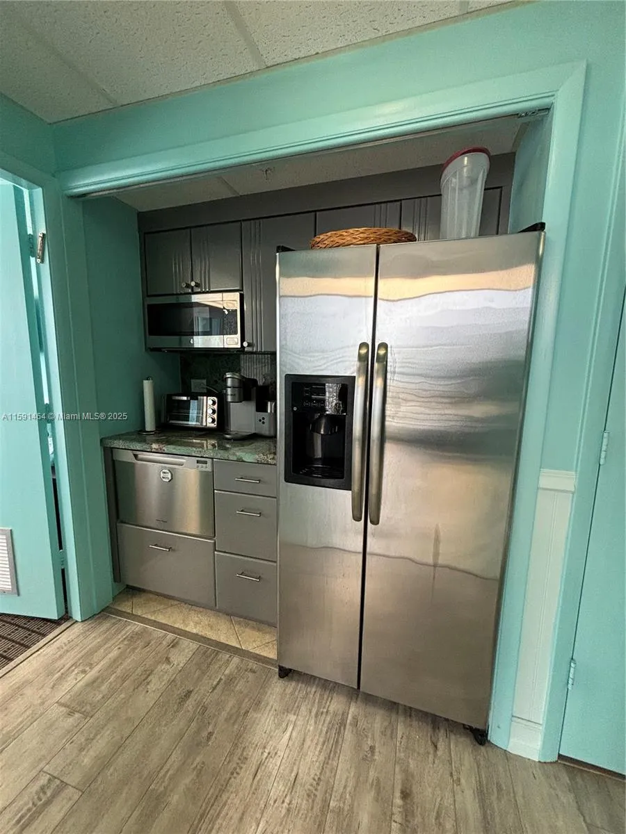 1720 Harrison St 8c, Hollywood, Florida 33020, Hollywood, Florida 33020, ,Commercial Sale,For Sale,1720 Harrison St 8c, Hollywood, Florida 33020,A11591464