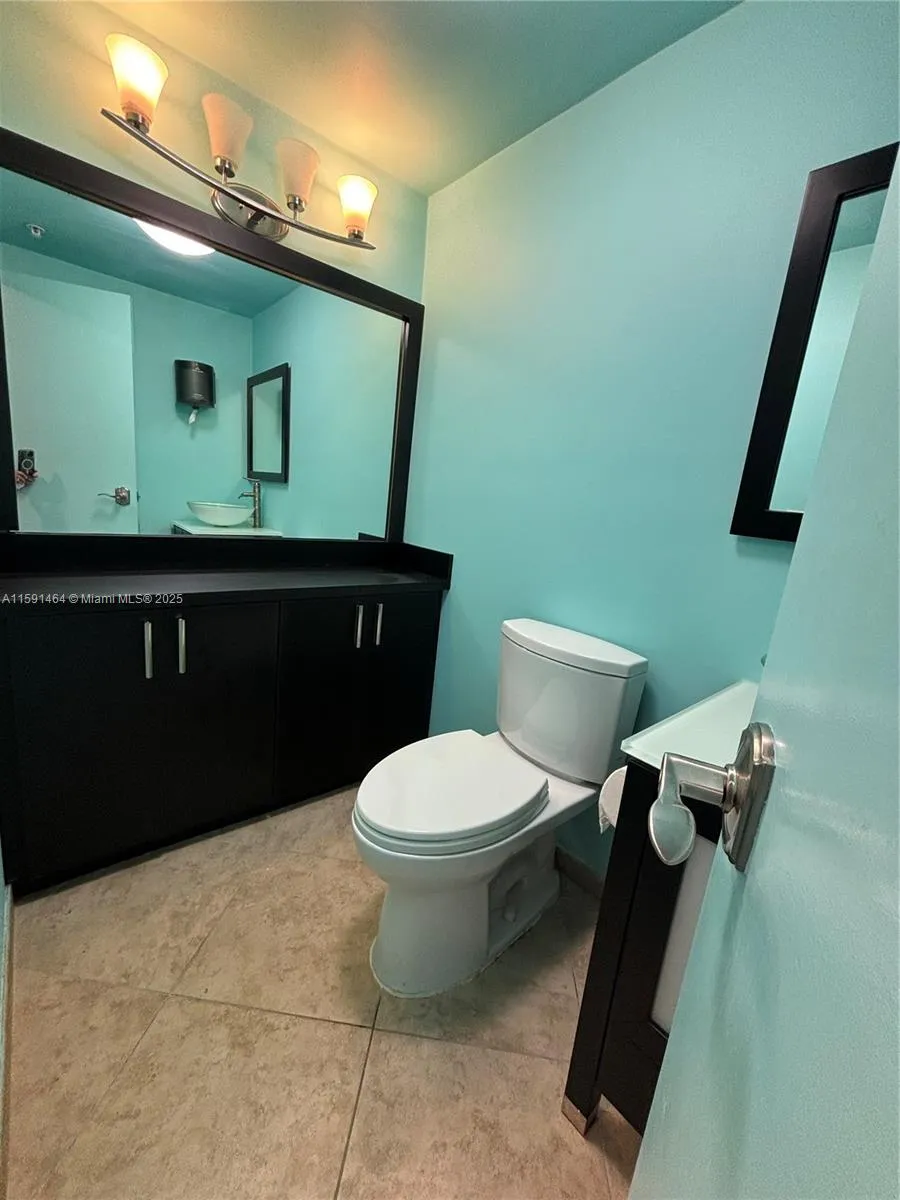 1720 Harrison St 8c, Hollywood, Florida 33020, Hollywood, Florida 33020, ,Commercial Sale,For Sale,1720 Harrison St 8c, Hollywood, Florida 33020,A11591464