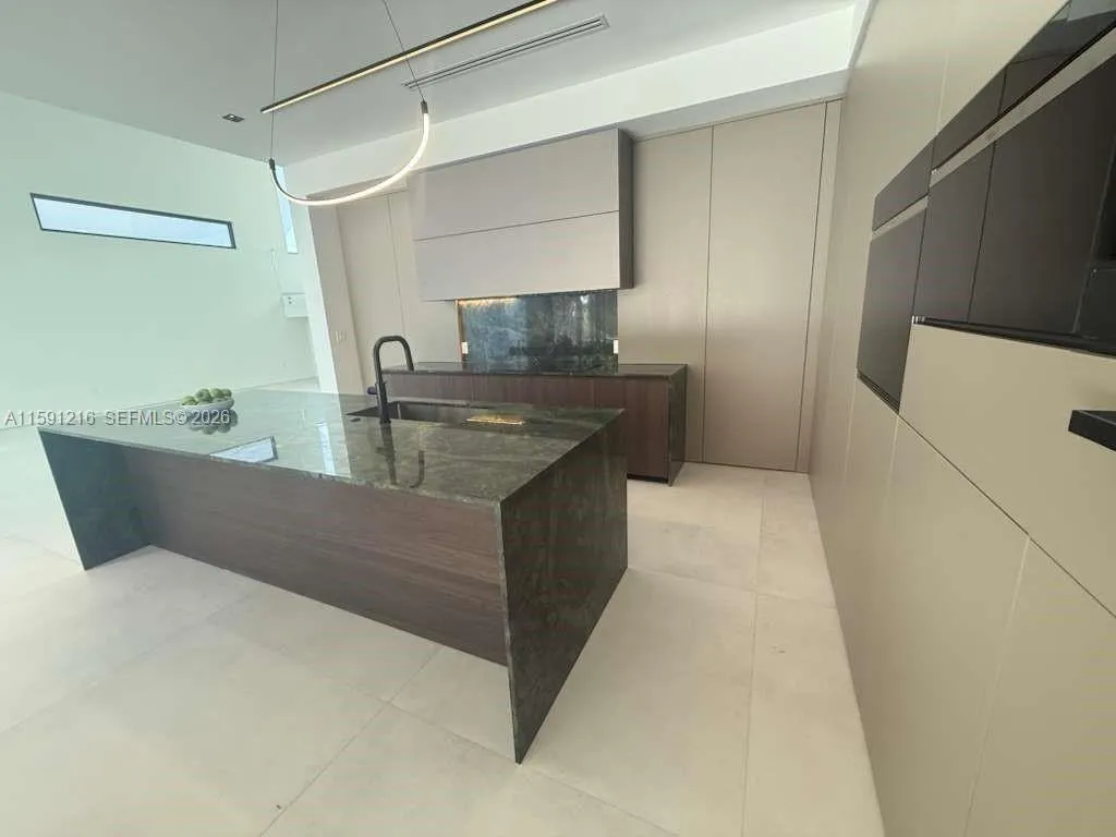 135 Sw 29th Rd, Miami, Florida 33129, Miami, Florida 33129, 6 Bedrooms Bedrooms, ,7 BathroomsBathrooms,Residential,For Sale,135 Sw 29th Rd, Miami, Florida 33129,A11591216