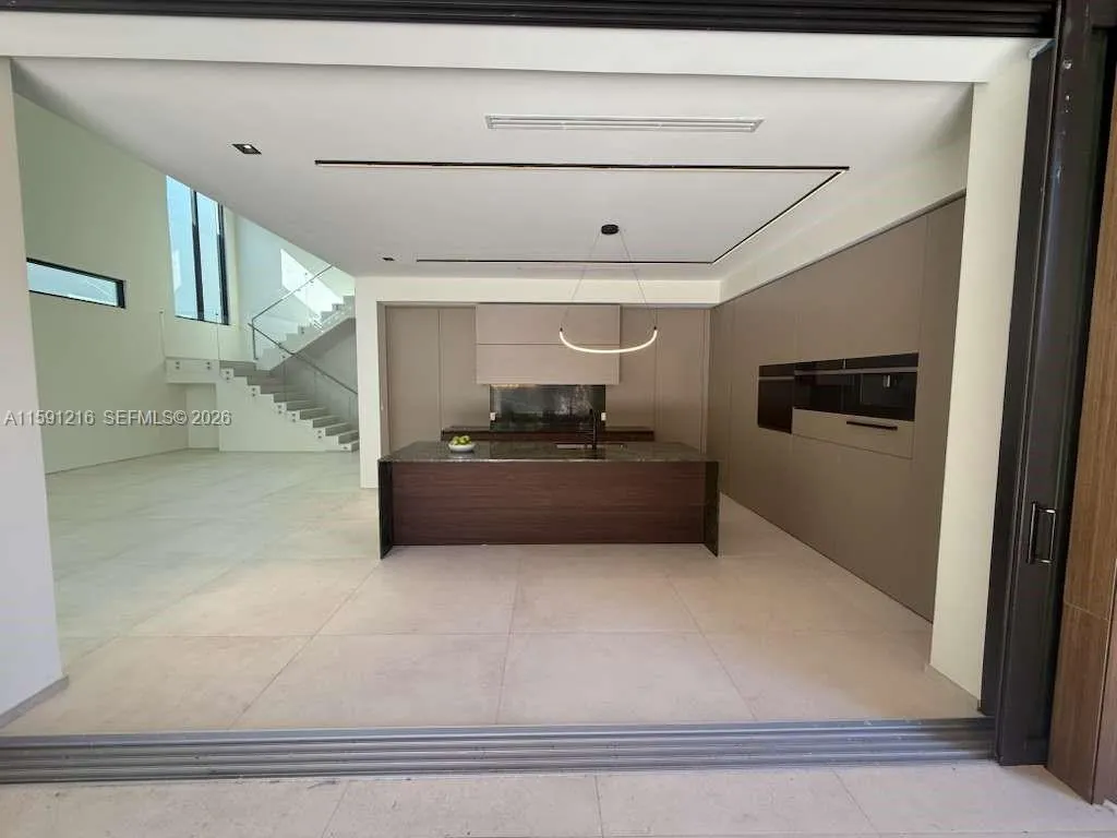 135 Sw 29th Rd, Miami, Florida 33129, Miami, Florida 33129, 6 Bedrooms Bedrooms, ,7 BathroomsBathrooms,Residential,For Sale,135 Sw 29th Rd, Miami, Florida 33129,A11591216