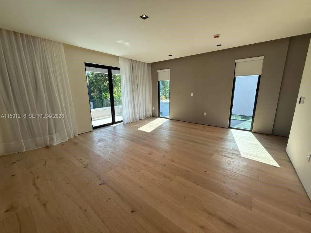 135 Sw 29th Rd, Miami, Florida 33129, Miami, Florida 33129, 6 Bedrooms Bedrooms, ,7 BathroomsBathrooms,Residential,For Sale,135 Sw 29th Rd, Miami, Florida 33129,A11591216