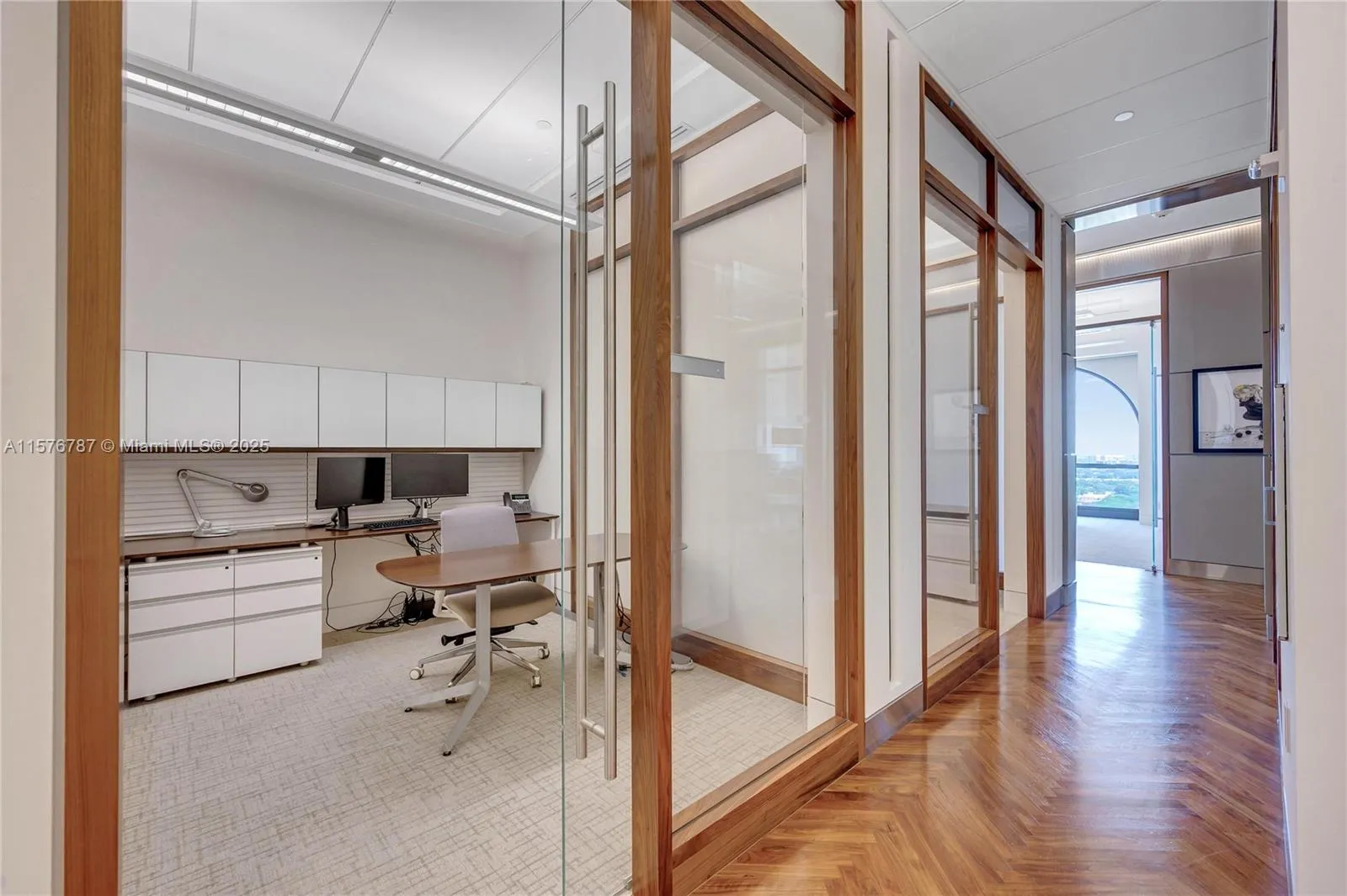 2020 Ponce De Leon Blvd Ph-a1, Coral Gables, Flori, Coral Gables, Florida 33134, ,Commercial Sale,For Sale,2020 Ponce De Leon Blvd Ph-a1, Coral Gables, Flori,A11576787