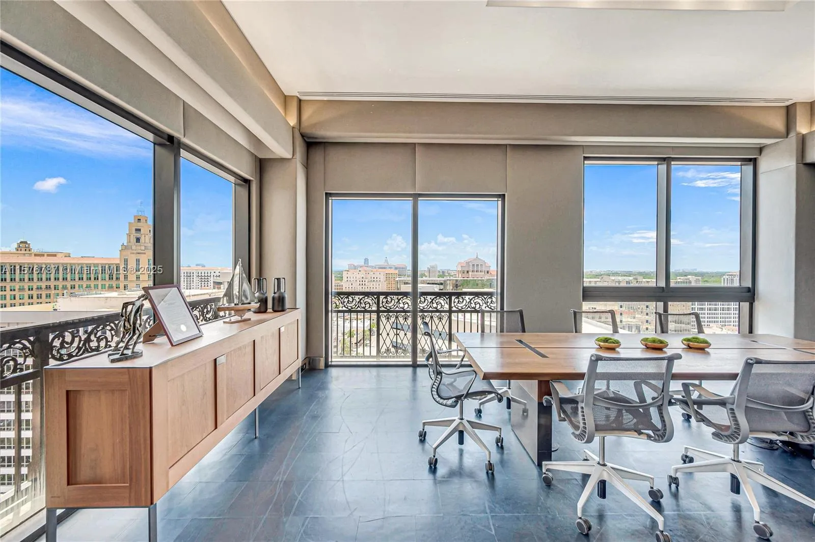 2020 Ponce De Leon Blvd Ph-a1, Coral Gables, Flori, Coral Gables, Florida 33134, ,Commercial Sale,For Sale,2020 Ponce De Leon Blvd Ph-a1, Coral Gables, Flori,A11576787