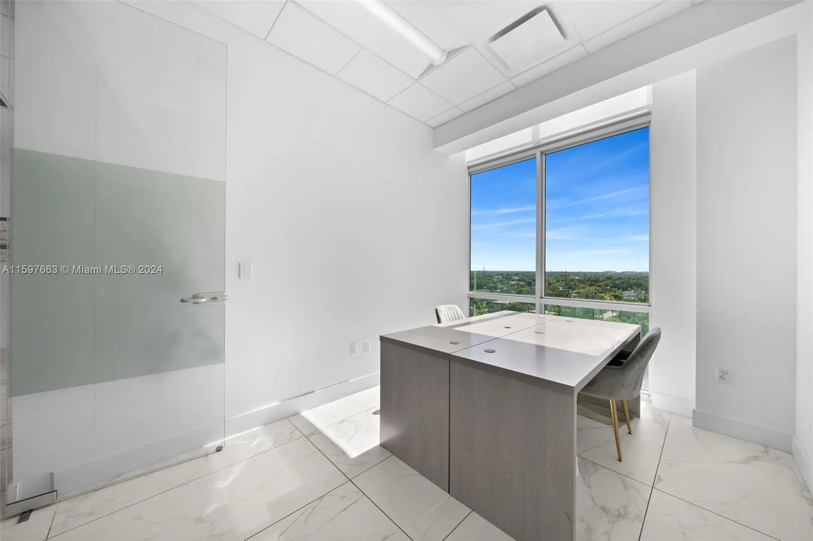 800 Se 4th Ave 817, Hallandale Beach, Florida 3300, Hallandale Beach, Florida 33009, ,Commercial Sale,For Sale,800 Se 4th Ave 817, Hallandale Beach, Florida 3300,A11597663